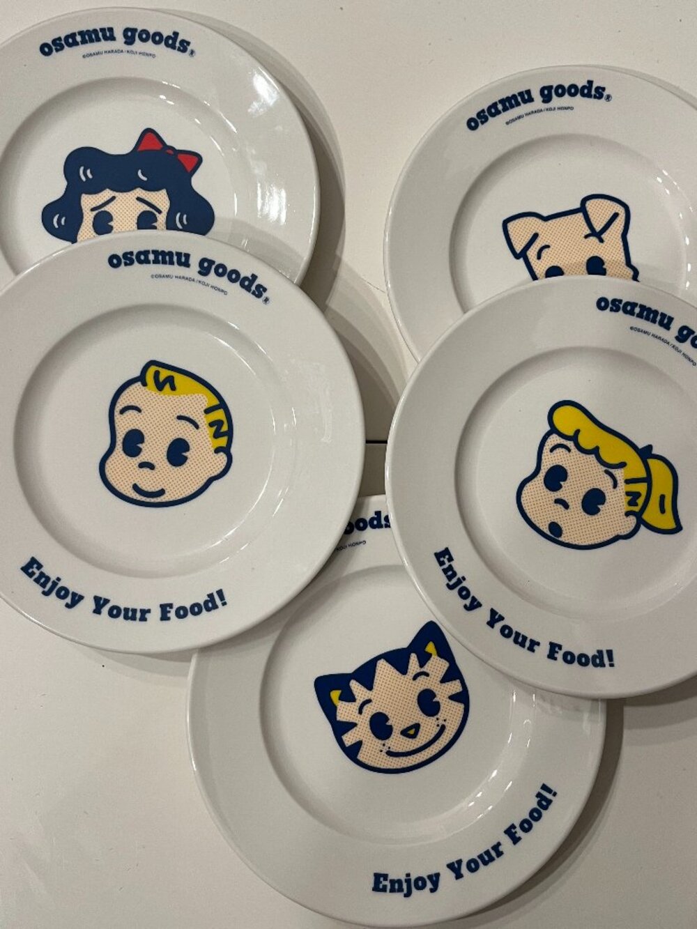 Osamu Goods Osamu Harada Character Plates (Set of 5) @6.5”D - Picture 2 of 10